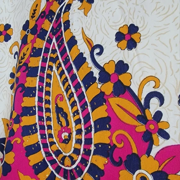 💮 Floral & Paisley Kaftan - Picture 14 of 14